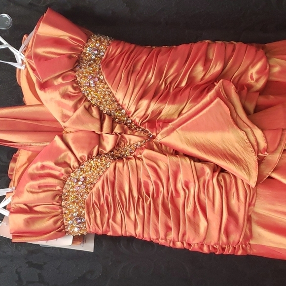 Tony Bowls Taffeta Fit & Flare Dress with Ruffle 111726 - Picture 5 of 7